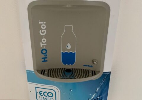 As part of the ecoUMED policy and in appreciation of the high quality of tap water in Lodz, a water dispenser with a built-in filtration system is installed on the ward.